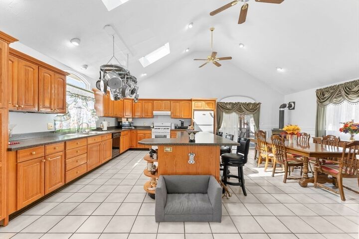 Property Photo:  9 Avon St  MA 01906 