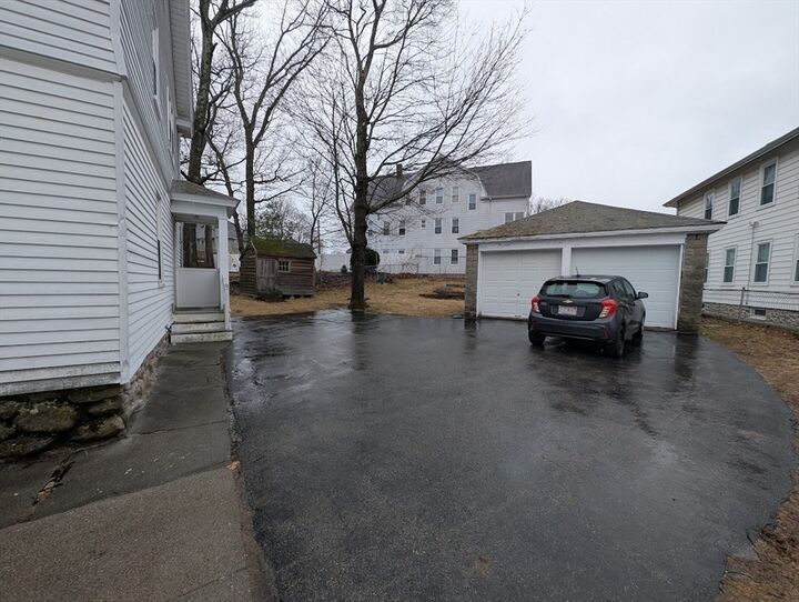 Property Photo: 95 Longfellow Rd 1 MA 01602