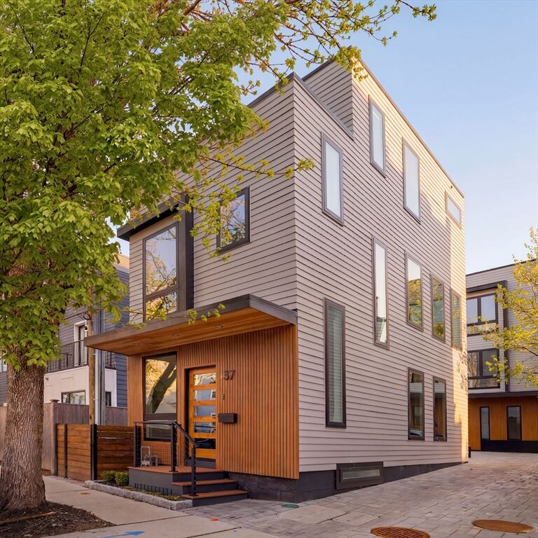 Property Photo:  37 Webster Avenue 37  MA 02141 