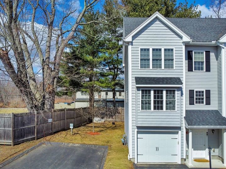 Property Photo:  2 Cross Road 2  MA 01835 
