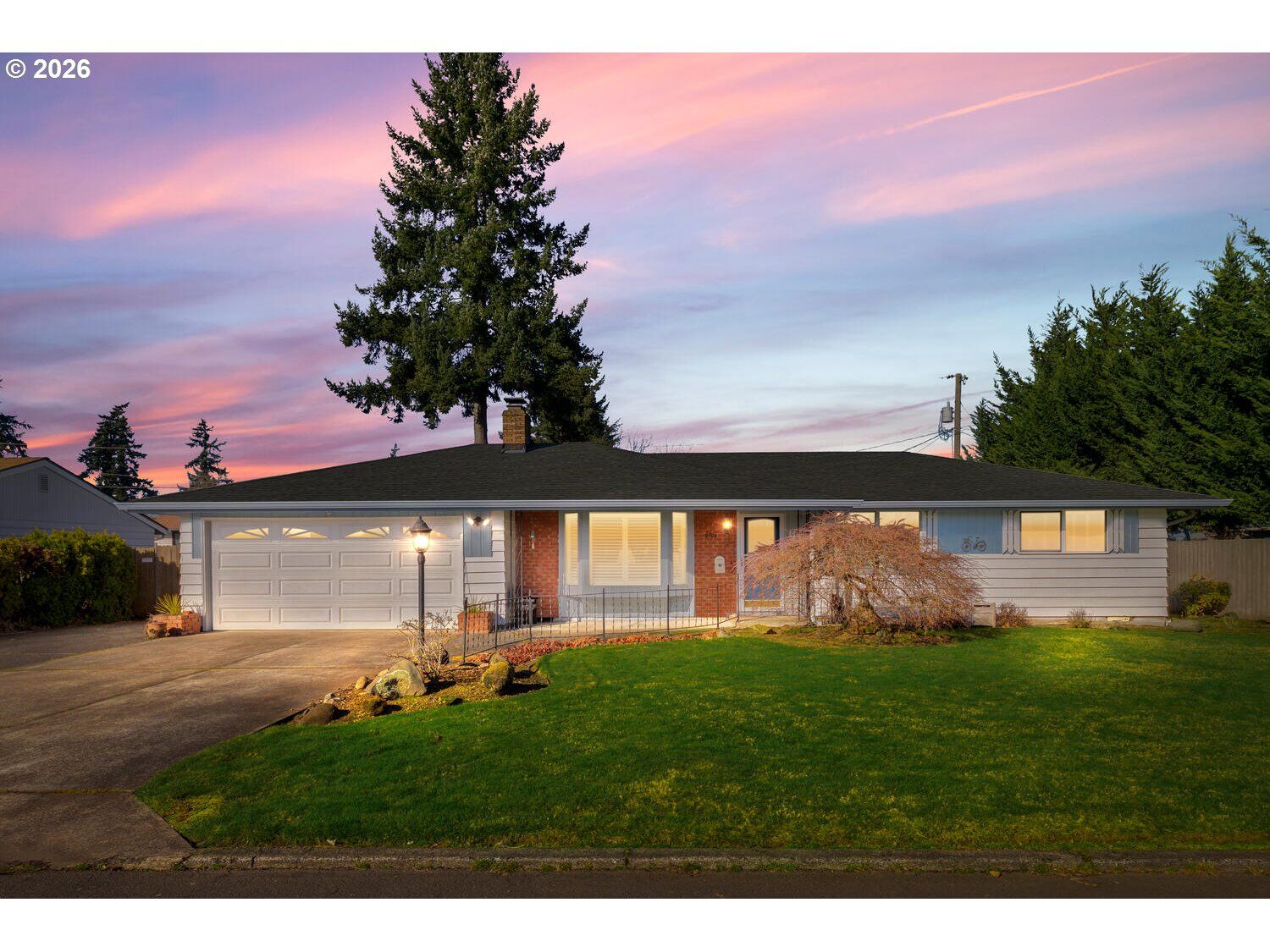 Property Photo:  9704 Silver Star Ave  WA 98664 