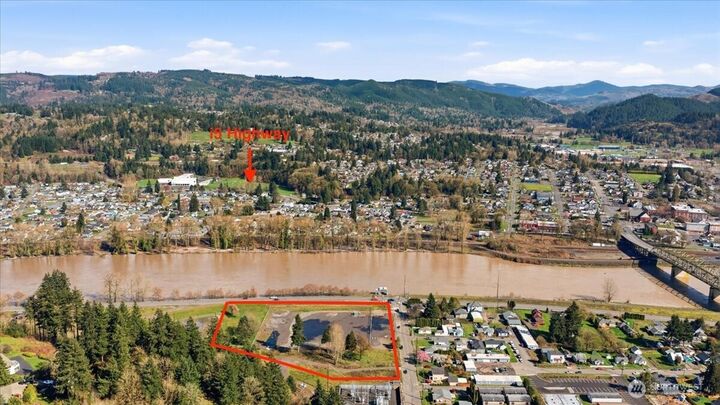 Property Photo:  101  Fishers Lane  WA 98632 