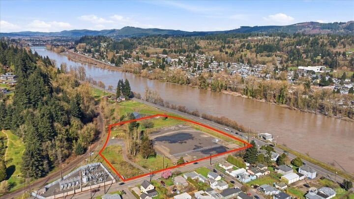 Property Photo:  101  Fishers Lane  WA 98632 