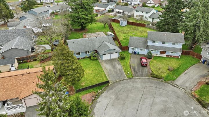 Property Photo: 17010 137 Place SE WA 98058