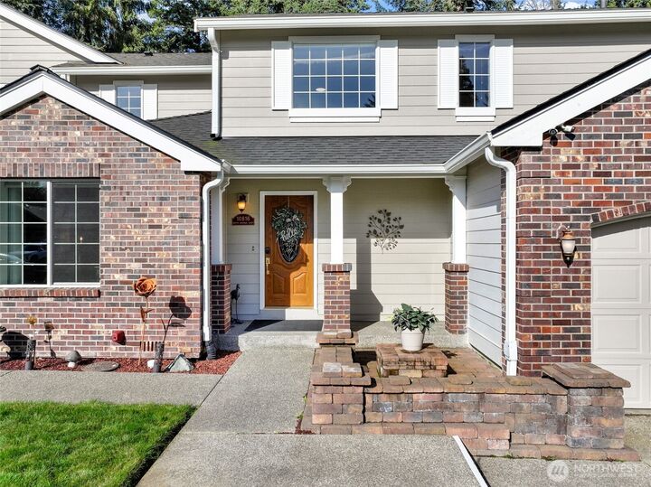 Property Photo: 10816 130th Avenue E WA 98374