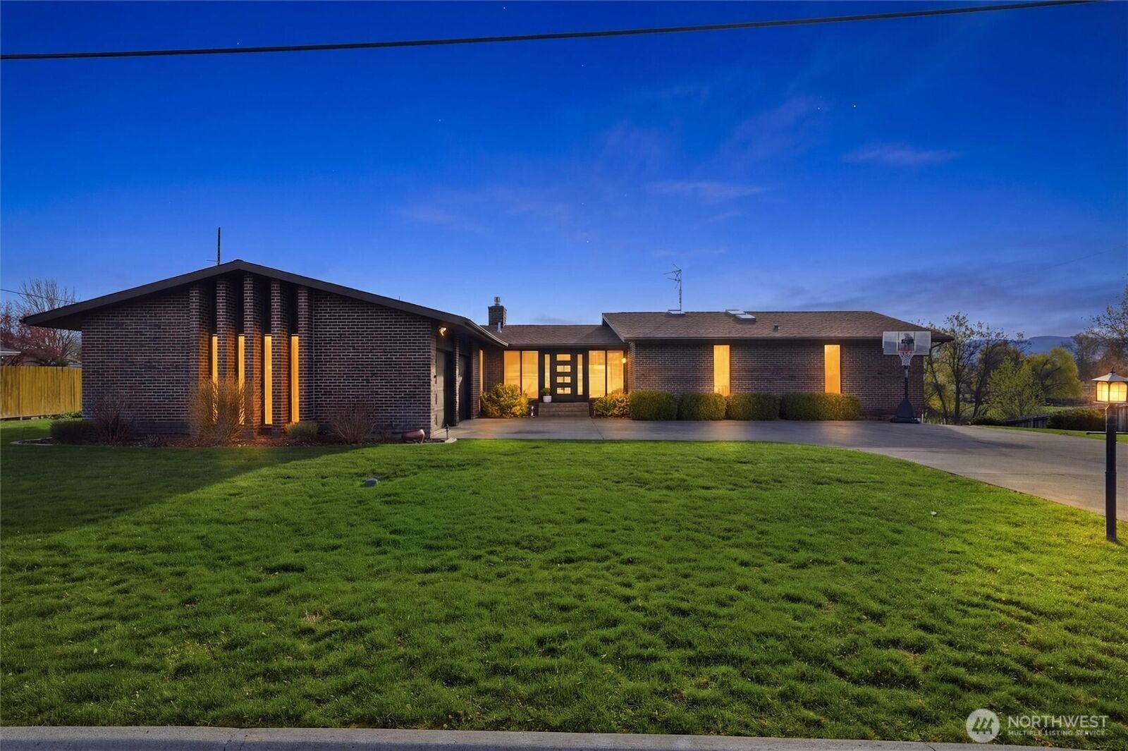 Property Photo:  1319  Barleen Drive  WA 99362 