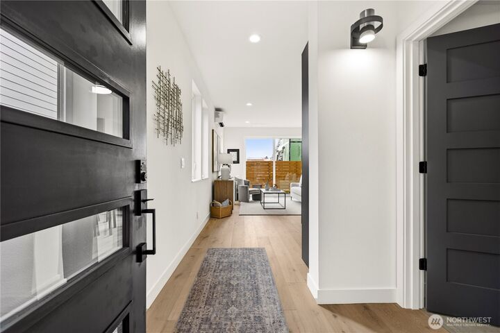 Property Photo:  2560  30th Avenue W  WA 98199 