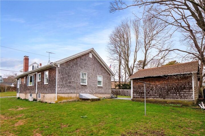 Property Photo:  18 Ledyard Street  RI 02840 