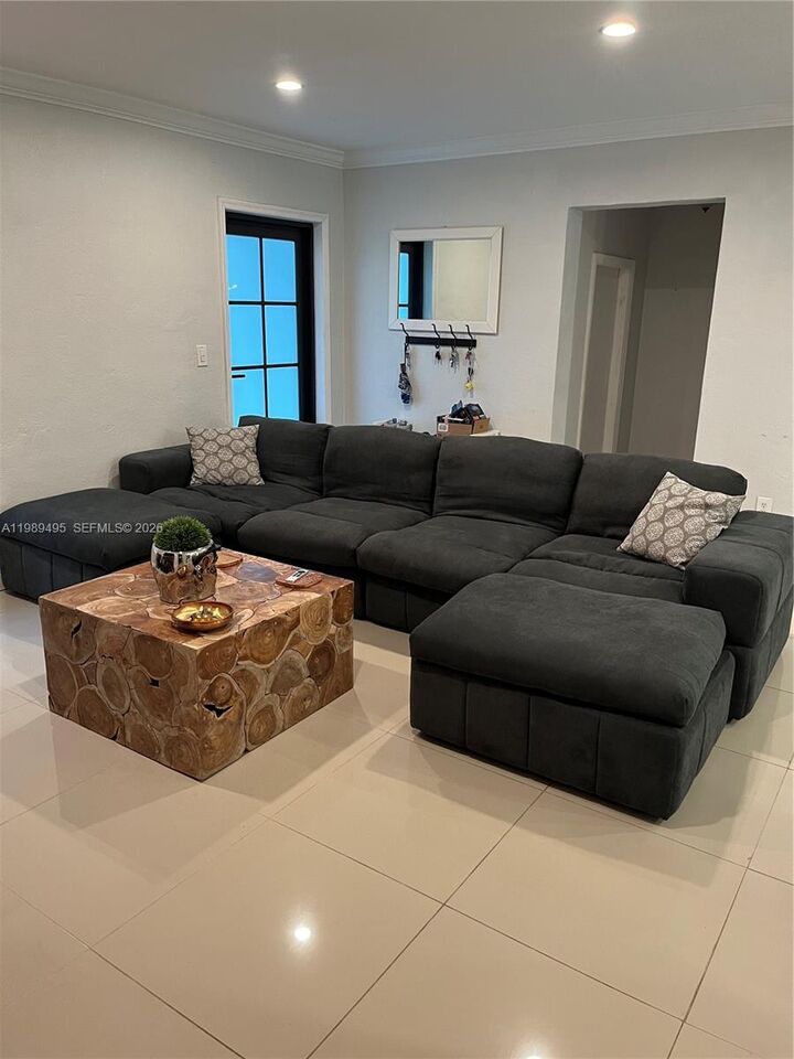 Property Photo:  531 Forrest Dr  FL 33166 