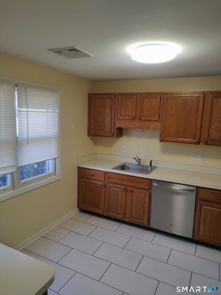 Property Photo: 1400 Hartford Turnpike 5 CT 06473