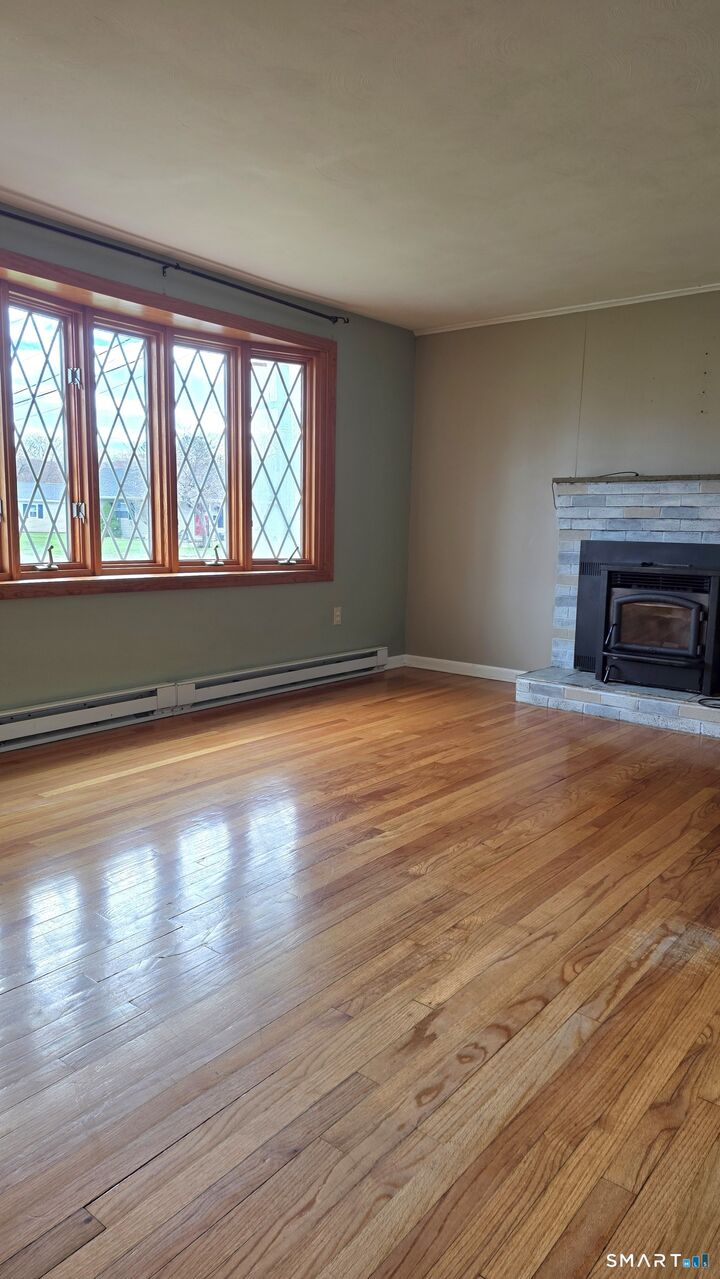 Property Photo:  91 Shuttlemeadow Road  CT 06062 