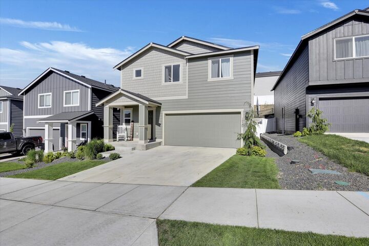 Property Photo:  10840 N Paiute St  WA 99208 