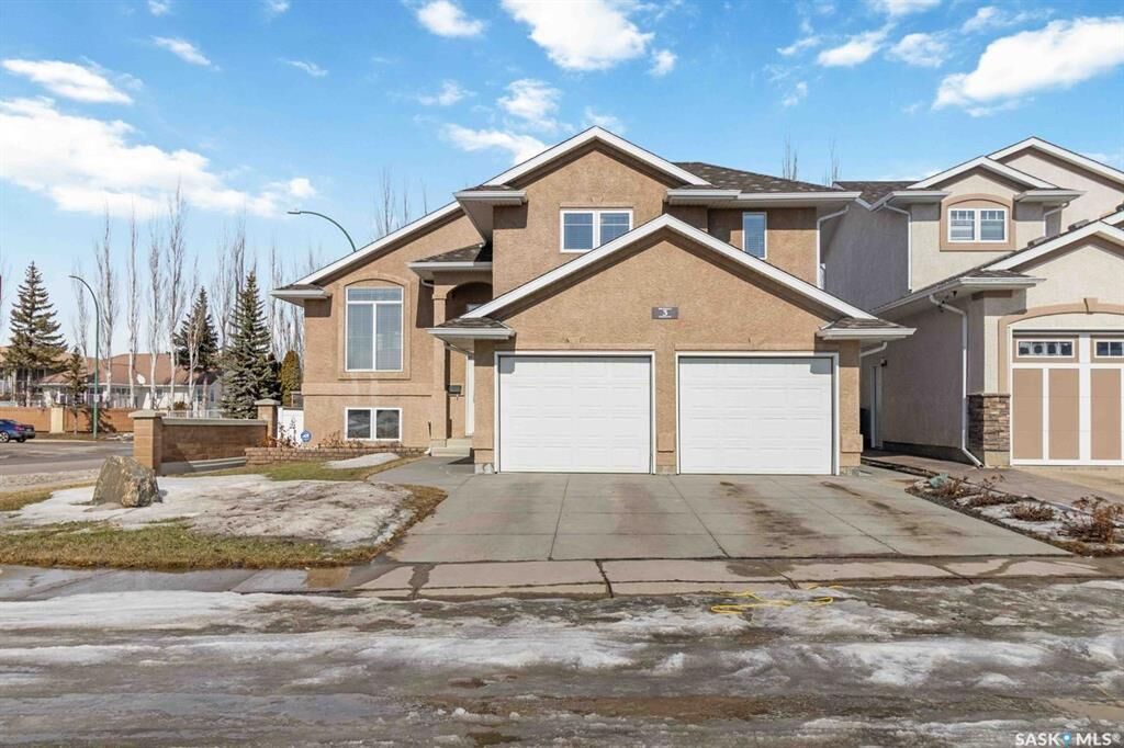 Property Photo:  3 Briarvale Crescent  SK S7V 1C5 