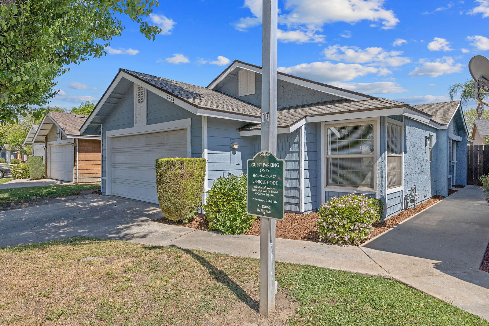 Property Photo:  2238 N Gowdy Street  CA 93292 