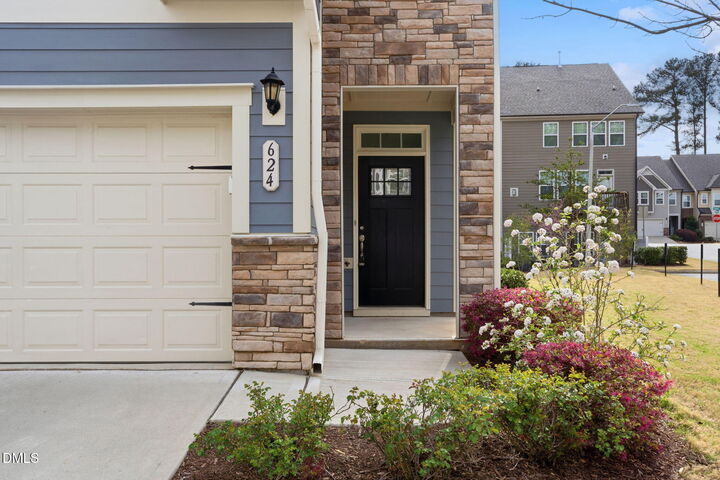 Property Photo:  624 Newlyn Drive  NC 27606 