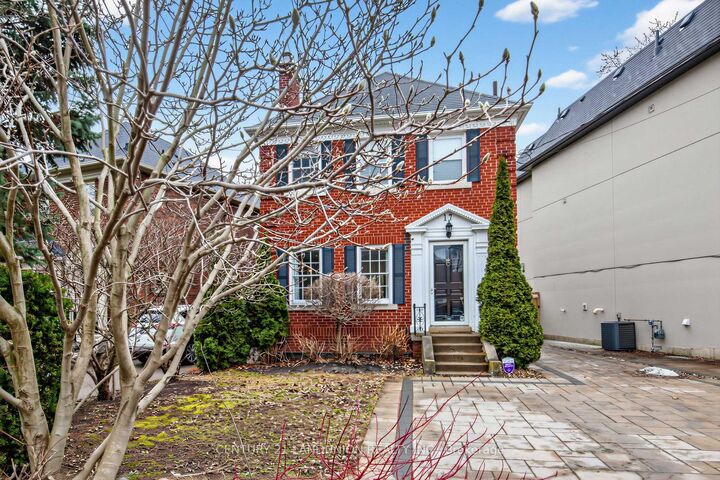 Property Photo: 17 Otter Crescent ON M5N 2W3