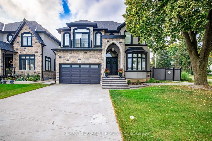 4 Lockman Drive — photo 1