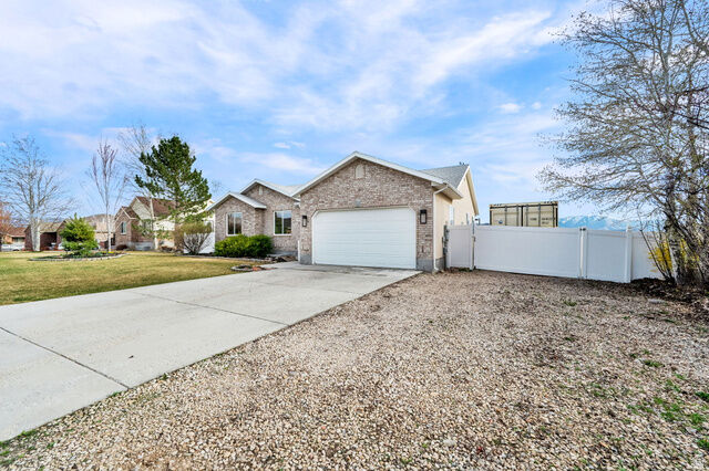 Property Photo: 694 E 260 S UT 84049