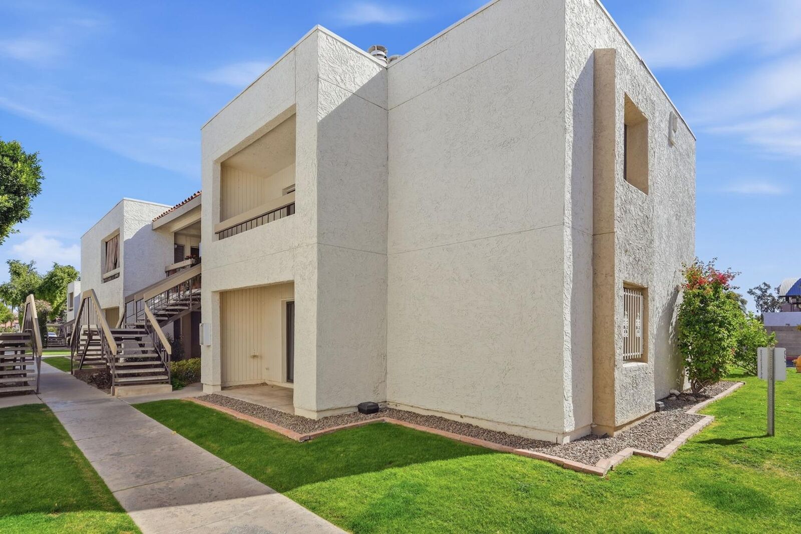 Property Photo:  3002 N 70th Street Unit 225  AZ 85251 