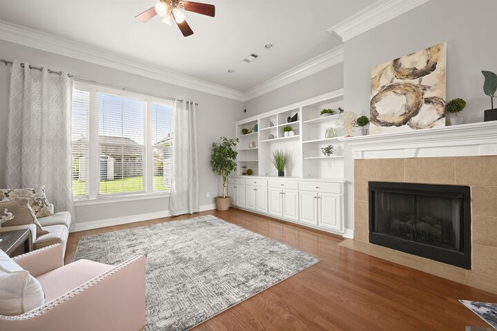 Property Photo: 4077 Shady Ridge Ave LA 70791