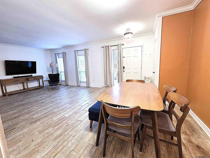 Property Photo:  8155 Jefferson Hwy #206  LA 70809 