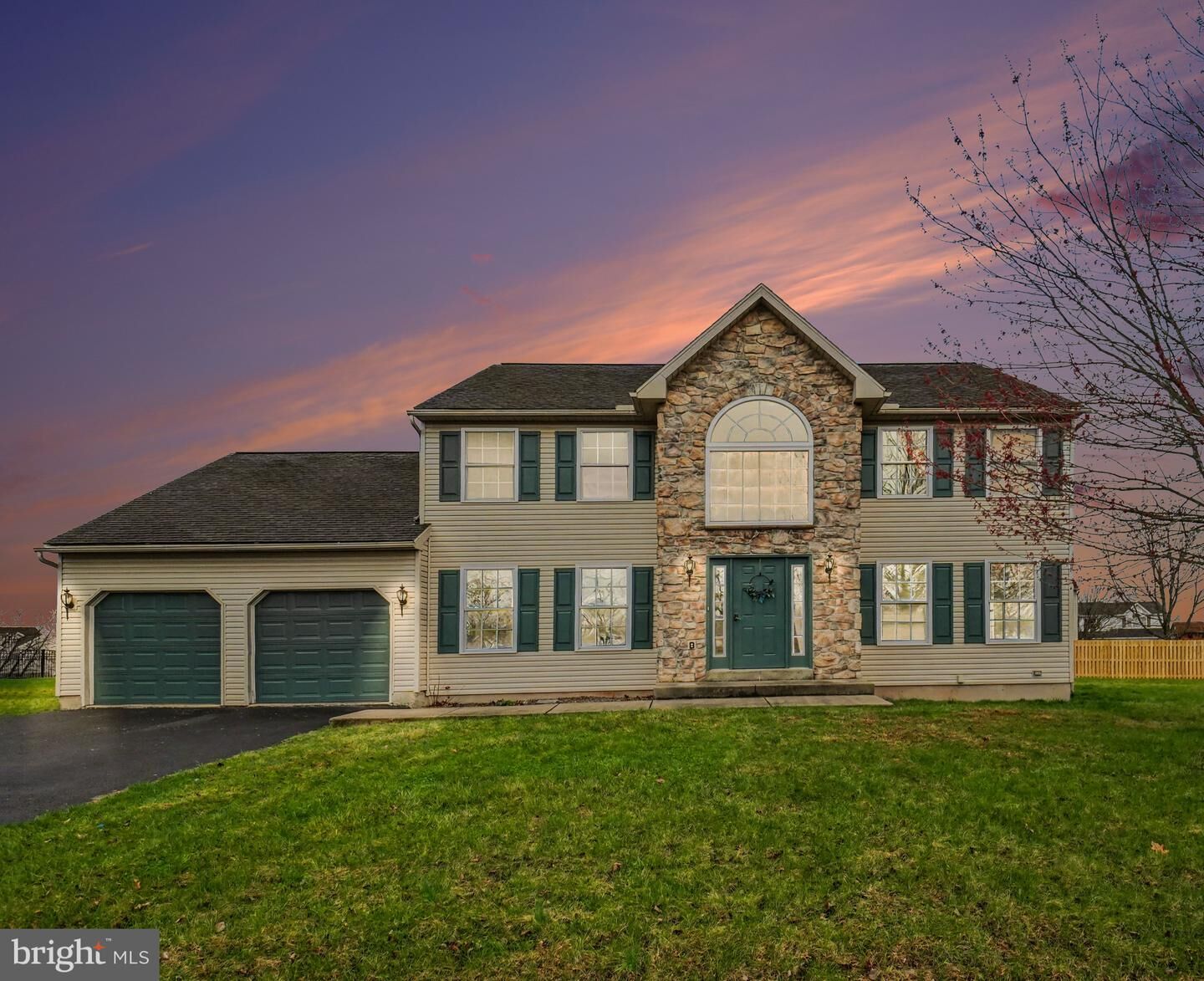 Property Photo:  4983 Thornbury Cr  PA 19518 