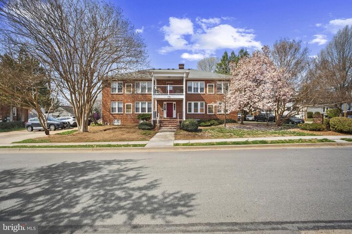 Property Photo:  1706 Dewitt Avenue  VA 22301 