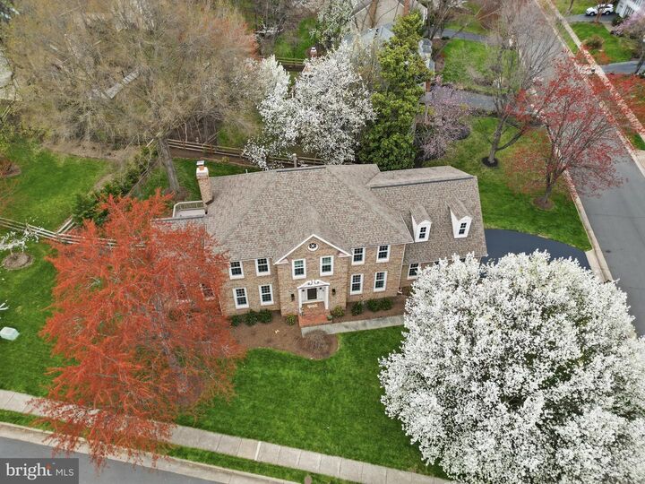 Property Photo:  6618 McCambell Cluster  VA 20120 