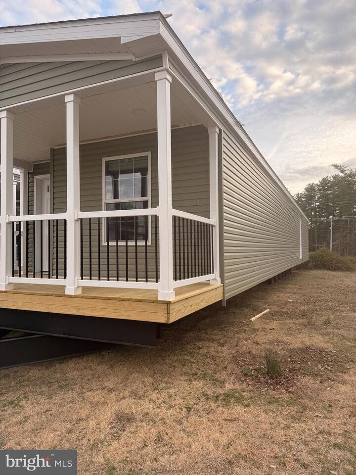 Property Photo:  12 Jefferson Court  NJ 08332 