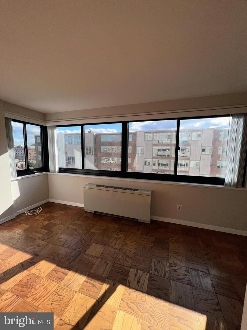 Property Photo: 1601 18th Street NW 811 DC 20009