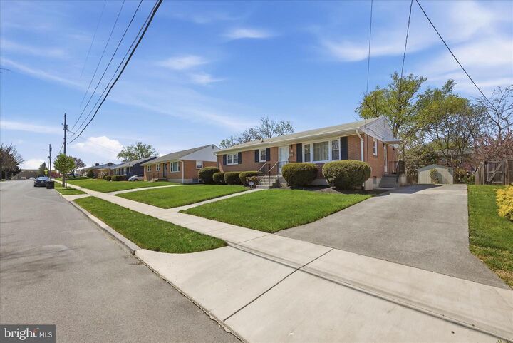 Property Photo:  113 Christopher Drive  VA 22601 