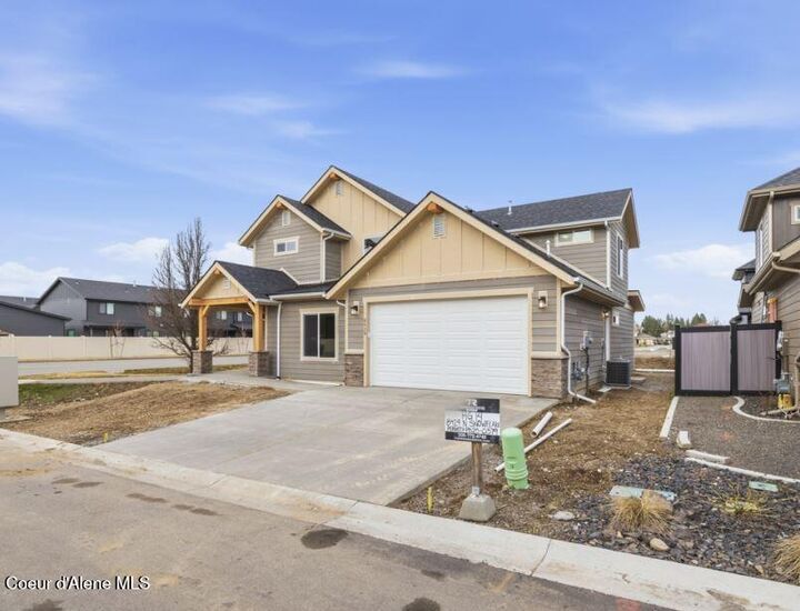 Property Photo: 693 W Monashee Ln ID 83835