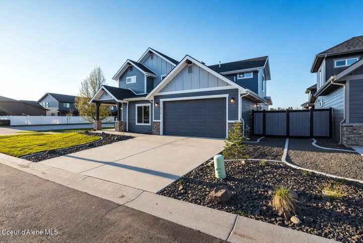 Property Photo:  693 W Monashee Ln  ID 83835 