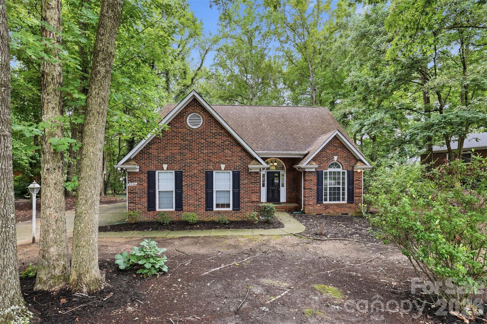 Property Photo:  2336 Mill House Lane  NC 28104 