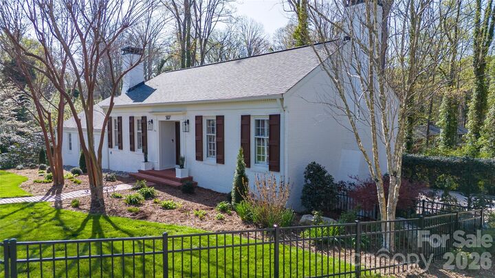 Property Photo:  507 Riverside Drive  NC 28655 