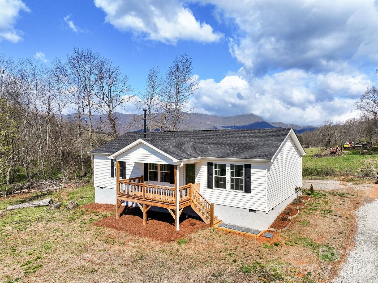 Property Photo: 105 Stormy Way NC 28785