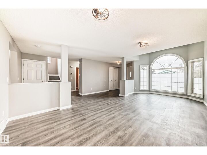Property Photo: 784 Blackburn Pl SW AB T6W 1C7