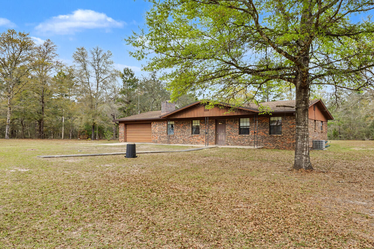 Property Photo:  281 Henderson Road  FL 32433 
