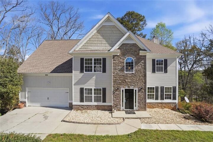 Property Photo: 1814 Oak Branch Way GA 30052