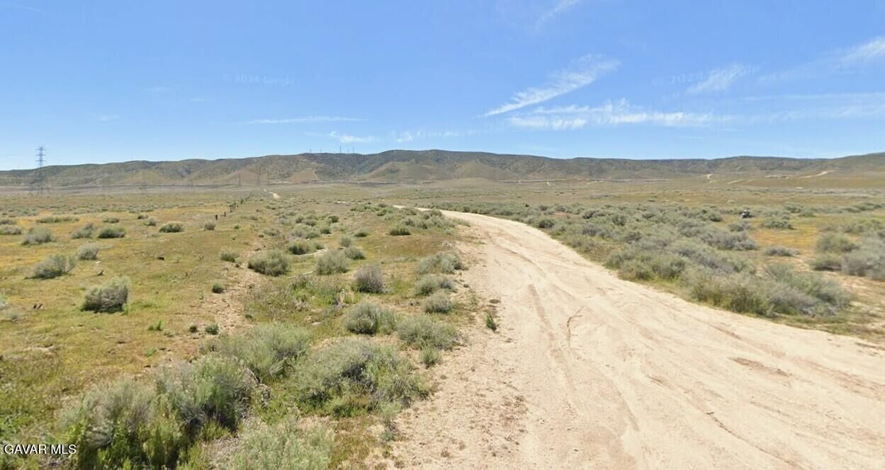 Property Photo:  13200 W Avenue J 10  CA 93536 