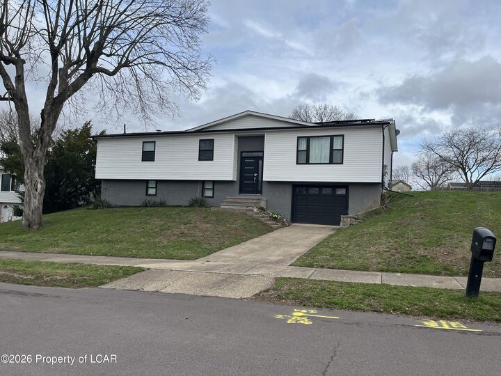 Property Photo: 1007 E 3rd Street PA 18603