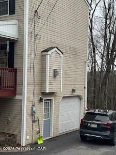 Property Photo: 40 Edge Rock Drive PA 18222