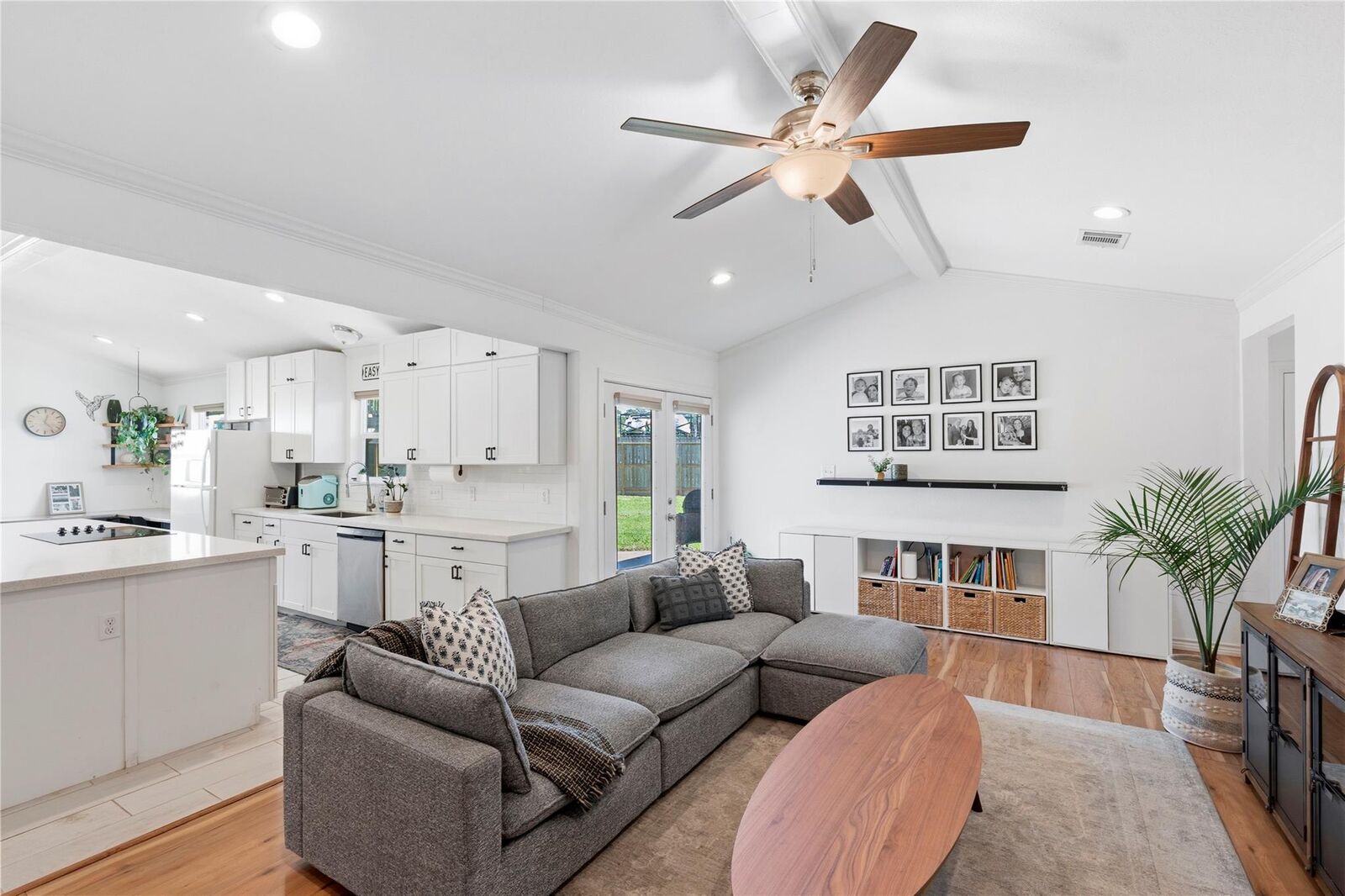 Property Photo:  102 Enchanted Oaks Court  TX 77388 