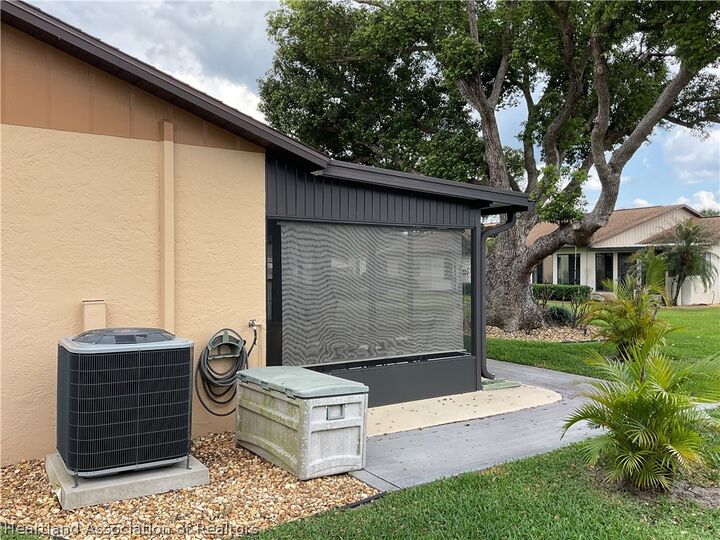 Property Photo:  3916 Thunderbird Hill Circle  FL 33872 