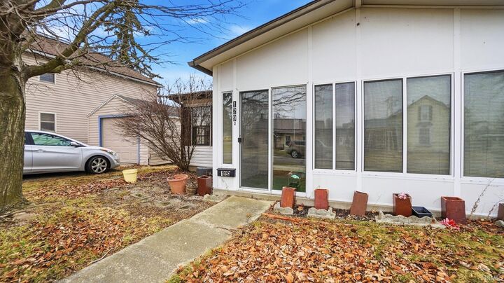 Property Photo: 129 S Van Scoyoc Street IN 46710