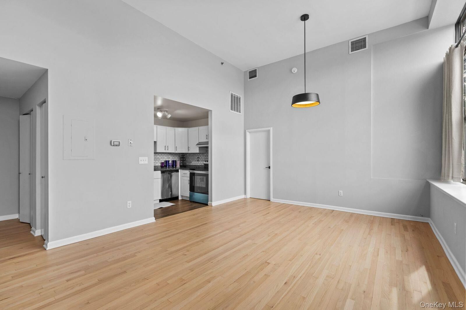 Property Photo: 85 McKinley Avenue A 2-6 NY 10606