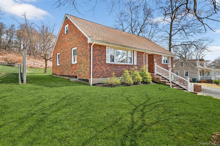 Property Photo:  10 Cricketown Road  NY 10980 