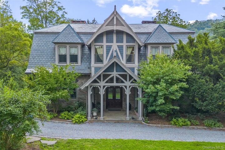 Property Photo:  996 Route 9D  NY 10524 