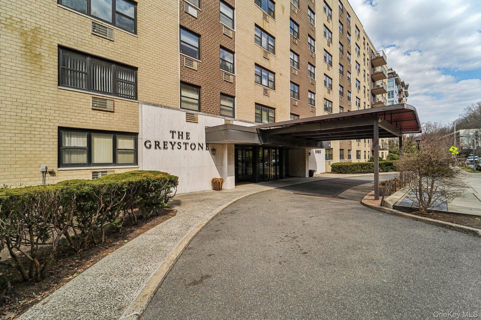 Property Photo: 1085 Warburton Avenue 316 NY 10701