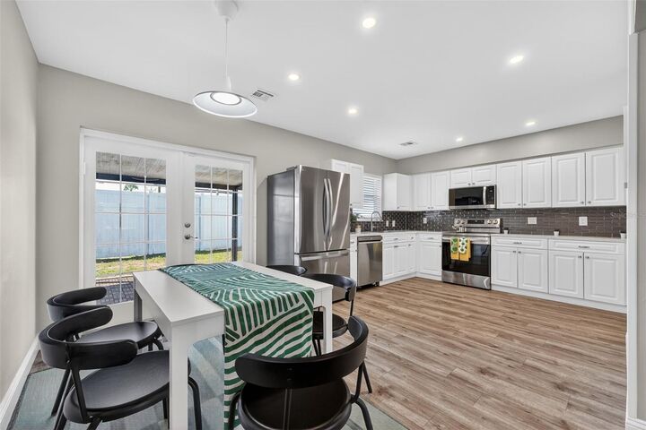 Property Photo:  2806 Upper Tangelo Drive  FL 34239 